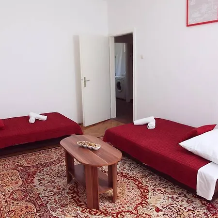 شقة Apartman Mia, 10 Min Walks To Centar